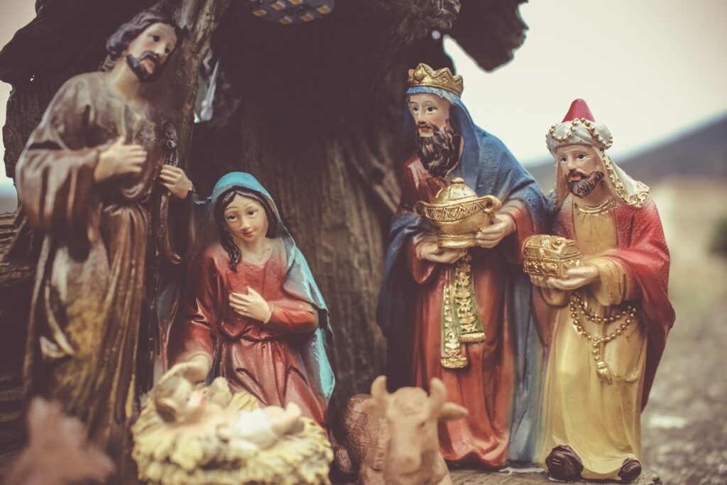 the nativity scene figurine